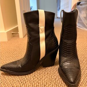 Madden Girl Holster Western Boot